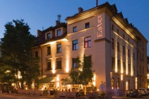 Hotel Ester Kraków restauracja konferencje bankiety wypoczynek w Polsce